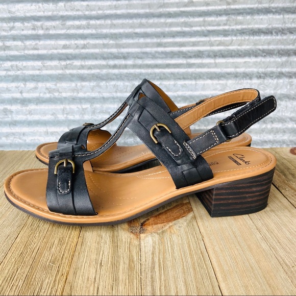 clarks black leather sandals